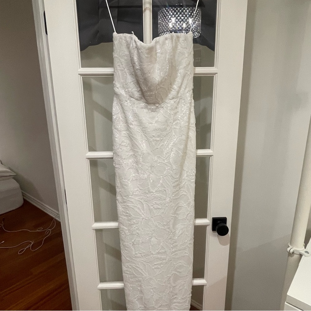 Helsi Serena Elegant White Strapless Dress - Picture 5 of 11